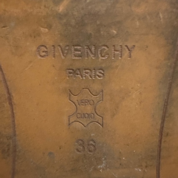 Givenchy knee-high accent, chain, leather boot - Picture 7 of 7